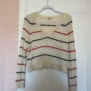 Lightweight sweater